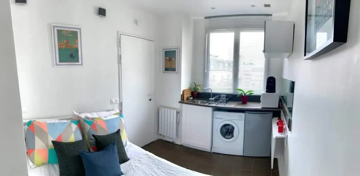 Apartment Private Studio 15M2 A Porte Maillot Paris